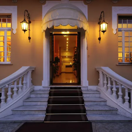 利嘉别墅酒店 3* 阿拉西奥