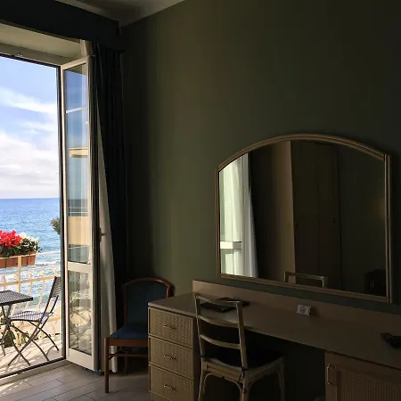 Igea Hotel 3*